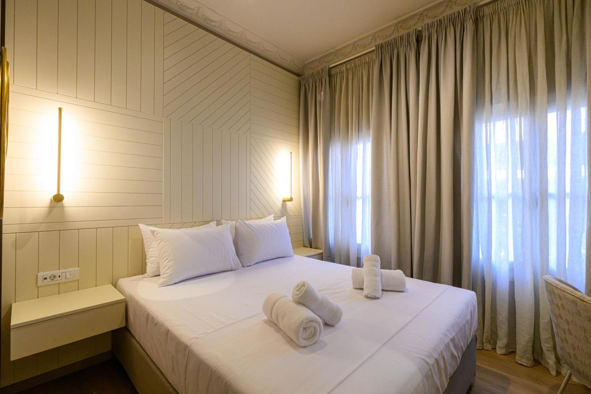 Blueblood - The Rooms Kalamata Dış mekan fotoğraf