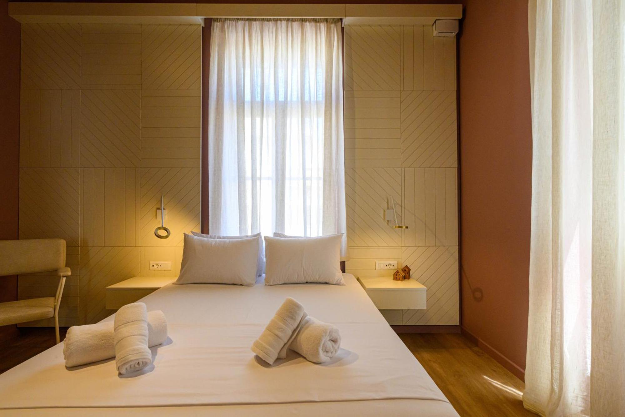 Blueblood - The Rooms Kalamata Dış mekan fotoğraf
